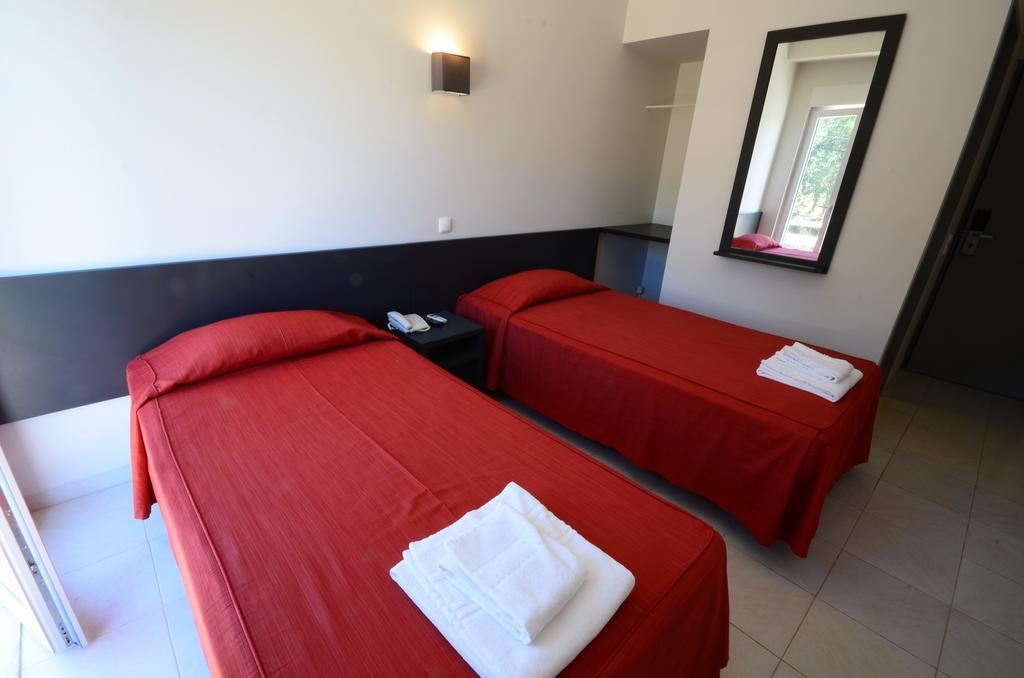 Guest House Boliqueime Ngoại thất bức ảnh